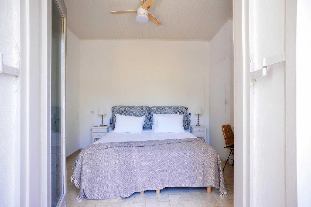 New! Paxoswhite Sea View Apartments & Studios! Gaios Buitenkant foto
