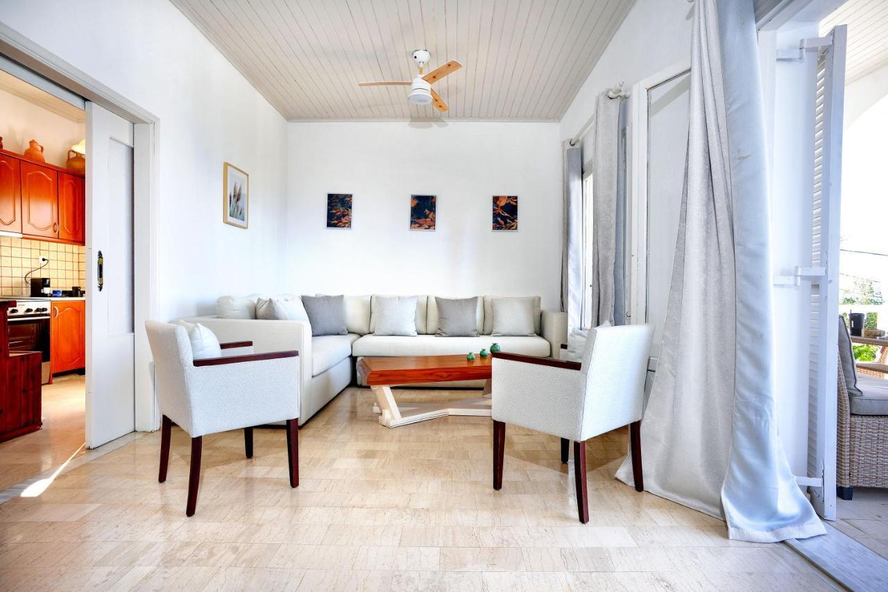 New! Paxoswhite Sea View Apartments & Studios! Gaios Buitenkant foto