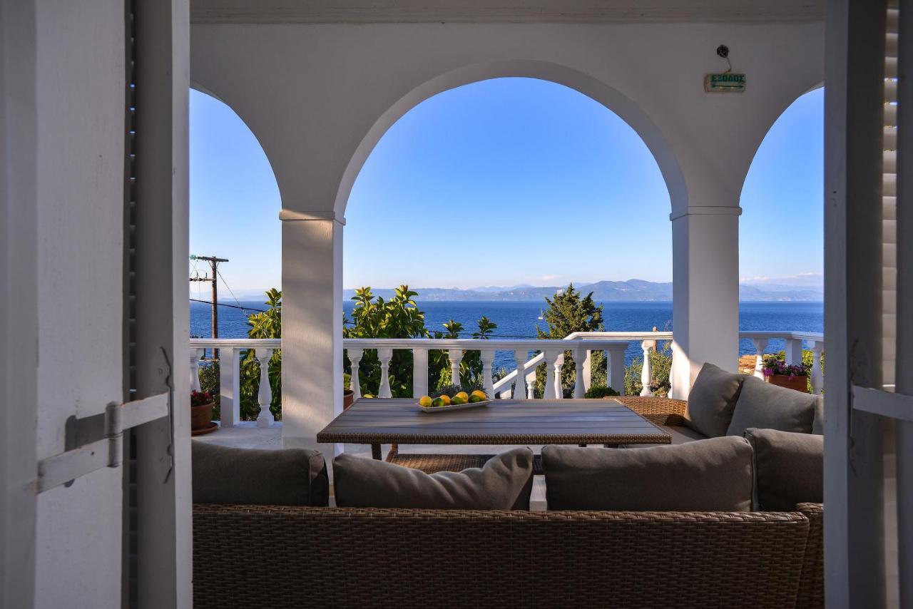 New! Paxoswhite Sea View Apartments & Studios! Gaios Buitenkant foto