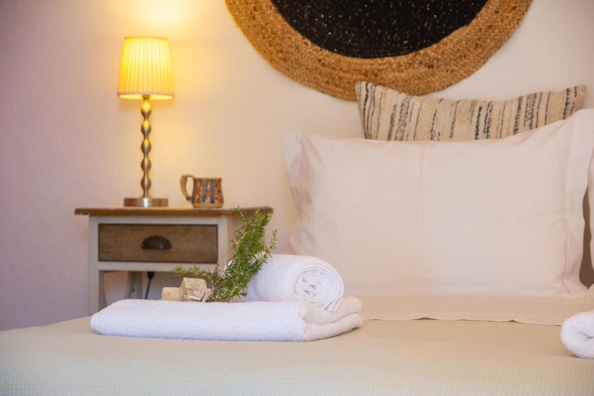 New! Paxoswhite Sea View Apartments & Studios! Gaios Buitenkant foto